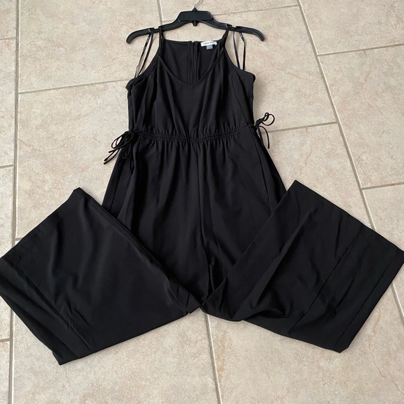 NWT Calvin Klein Jumpsuit - Picture 1 of 10